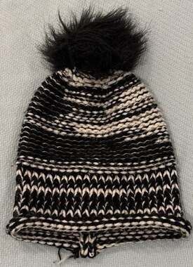 Lizette New York Black and White Marled Knit Pom-Pom Beanie